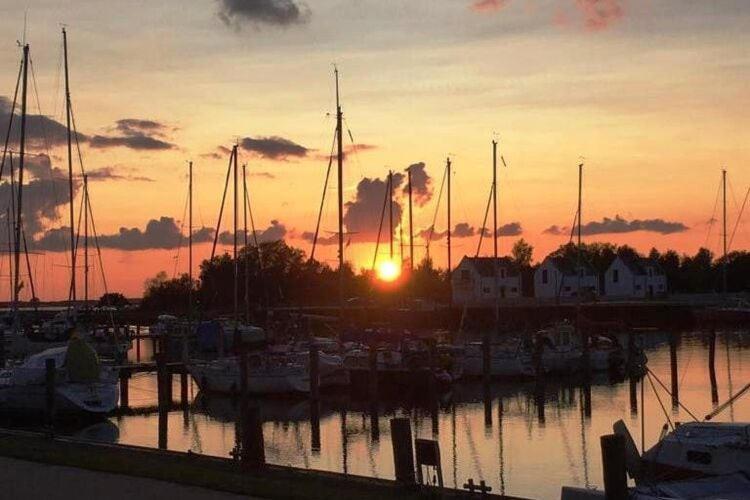 Ferienhaus Am Yachthafen In Peenemuende ภายนอก รูปภาพ